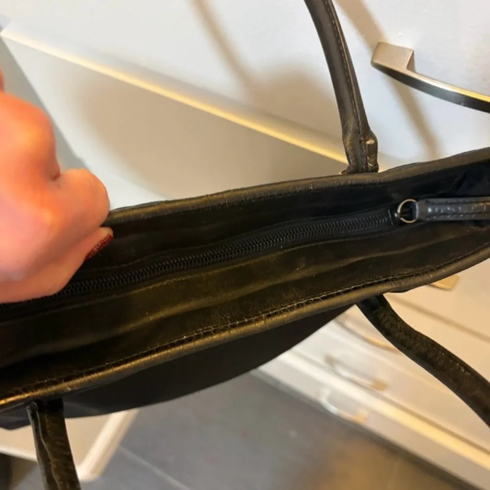 Vintage Gucci Black Nylon Tote Bag - Picture 4 of 8